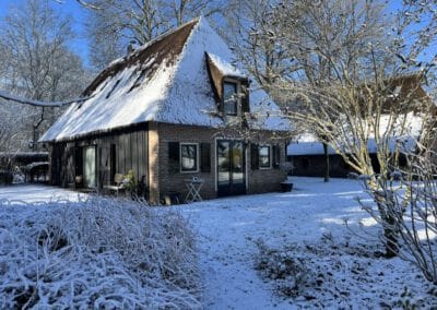 Winter vakantiehuis in het bos Dwingeloo